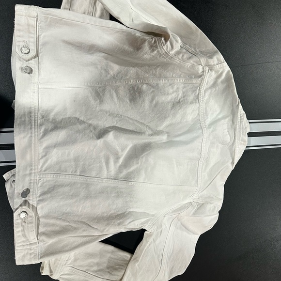Blank NYC White Oversized Jean Jacket - Picture 3 of 3